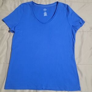 St. John's Bay Women's Blue Short-sleeve V-neck T-shirt - Size XL